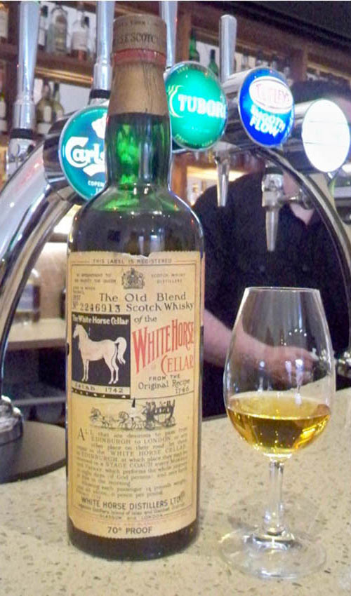 White Horse Cellar - 1957 - OB, Lagavulin Blend75cl, 70 Proof - 40%92